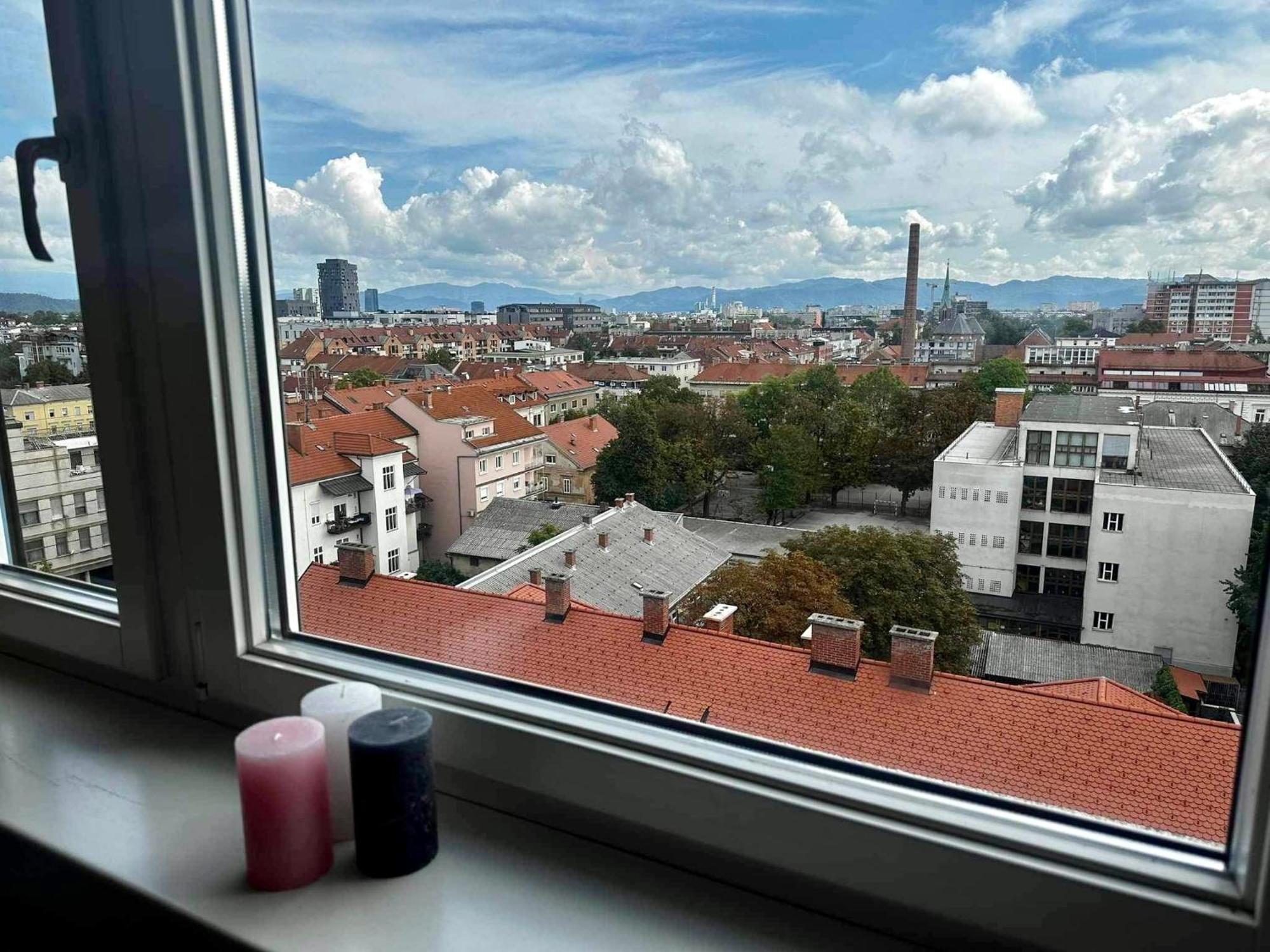 Апартаменти Ljubljana Center With A Castle View, Parking Екстер'єр фото